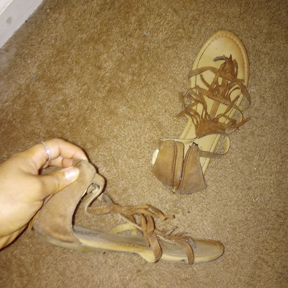 Sandals - Picture 3 of 3